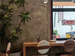 -必胜客(上海华谊新所店)