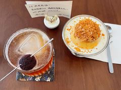 -Café Monson