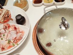 -洪氏嗨捞·猪肚鸡火锅(阳光天地店)