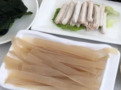 宽粉-墨居上隐·院子里火锅(峨眉店)