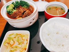 -贯一台湾牛肉面(八一七中路店)