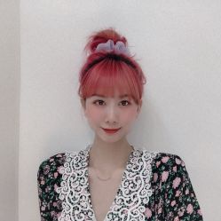 -BULB STUDIO 巴柏明星发型工作室