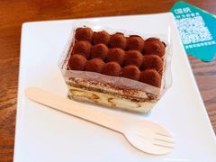 -星巴克(武汉江夏中百广场店)