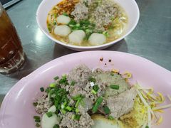 -榮泰米粉湯(Left Shop)