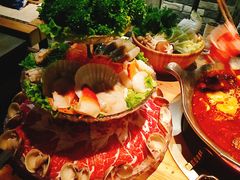 -湊湊火锅·茶憩(杭州湖滨银泰in77店)