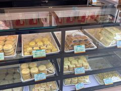 面包甜点陈列柜-稻香村(观前街店)