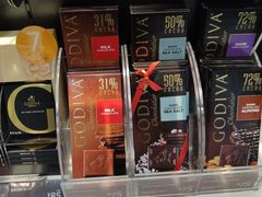 零售区-GODIVA(宁波来福士店)