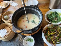 -小城粥道·海胆鲜虾粥(解放广场店)