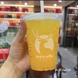 悠闲时刻，来杯Luckin Coffee