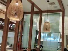 -三人行骨头王火锅(长寿店)