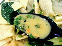 -小蛮椒麻辣烫·麻辣拌(青浦宝龙店)