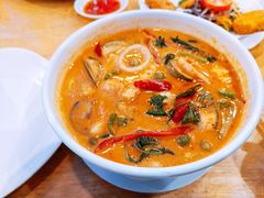 -J Daeng Seafood