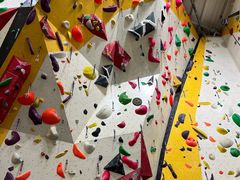 -问山MountQuest攀岩馆