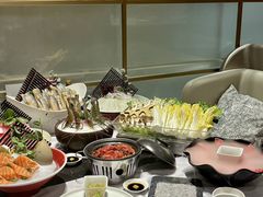 -红鼎豆捞·非遗鲍皇汤火锅(宝丰路店)