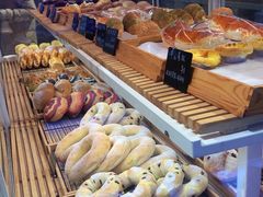-焙丽拾光(麦凯乐直营店)