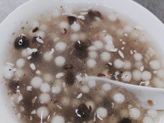-芳婆糕团店(王府大街店)