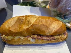 -Bánh Mì Huynh Hoa