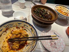 -阿瓦山寨·湘菜现炒·剁椒鱼头王(咸阳总店)