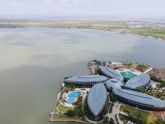 -上海滴水湖皇冠假日酒店