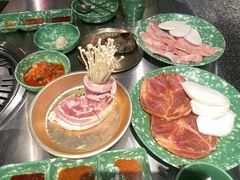 -欧巴炭烤肉오빠숯불구이(南京东路店)