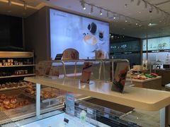 面包甜点陈列柜-爱达乐面包生日蛋糕(温江新尚天地店)