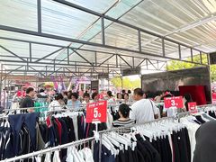 -百年港湾奥特莱斯(香炉礁店)