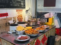 -柳州肥姨妈大骨螺蛳粉(东靖路店)