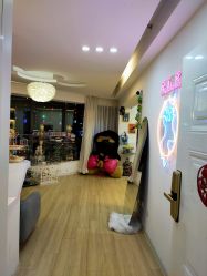 -E.L.K造型momopark店