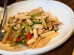 猪颈肉炒藕带-熙楼(翠湖店)
