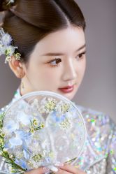 -艾米丽婚纱礼服