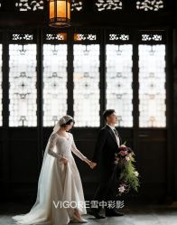 -雪中彩影婚纱摄影·微光艺术中心