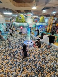 -多多淘儿童体验中心(重庆来福士店)