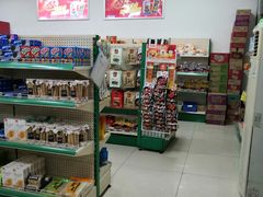 -洋县服务区-停车场