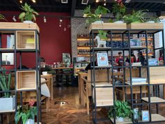 -桉树林A coffee 森林餐厅(三圣乡店)