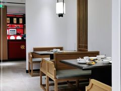 用餐区-闫府私房菜·百年鲁菜(恒隆店)