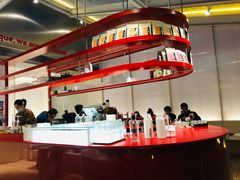 -UNI UNI(环亚凯瑟琳店)