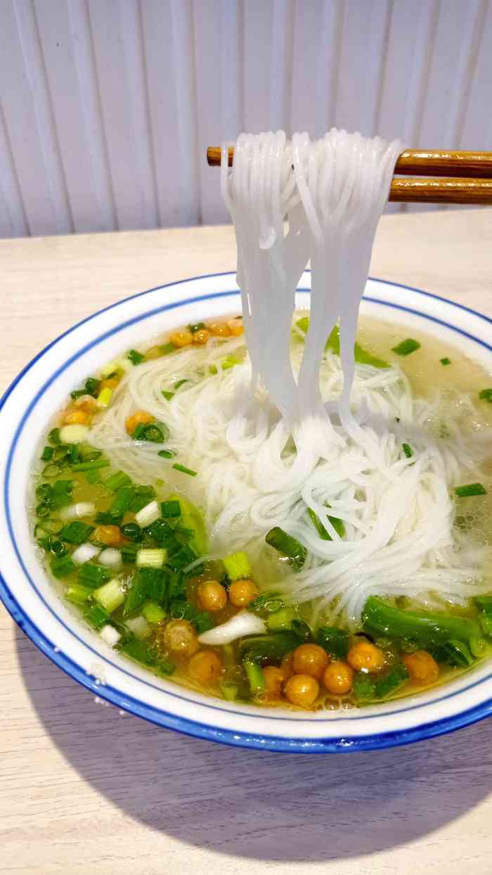 田源鸡汁米线糊辣壳面-"已经来吃过很多次了,极力推荐鸡汁米线～ .