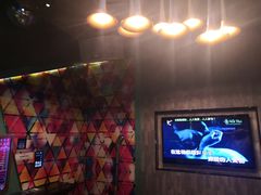 -K+全国连锁KTV(绿地缤纷天地店)