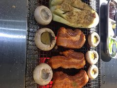 -马路牙子地桌烤肉(工体店)
