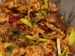 -靠山屯东北农家菜(八龙桥雅苑店)