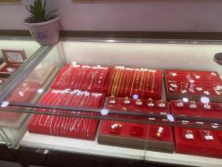 -张师傅首饰加工修理(西单华威潮铺街店)