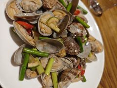 -泉畔人家·老济南经典鲁菜(大明湖店)