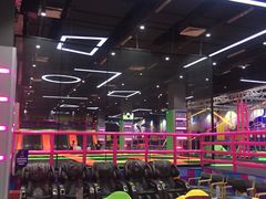 -酷跳蹦床主题公园(万胜广场店)