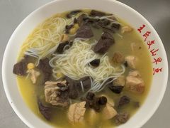 -文山荷鲜居(翠湖店)