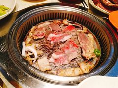 -佰烧海鲜烤肉火锅自助(世茂国际广场店)