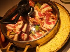 -猪啊牛呀羊啊铜盘烤肉(正大广场店)