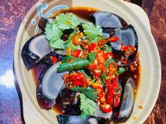 -胡须佬鸡煲四季火锅(海雅缤纷城店)