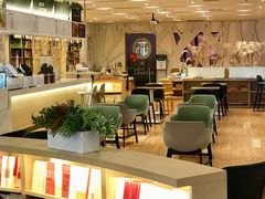 -新华书店(保利水城店)