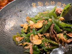 -费大厨辣椒炒肉(高铁吾悦广场店)