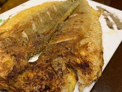 -赶海部落海鲜城(海阳路店)